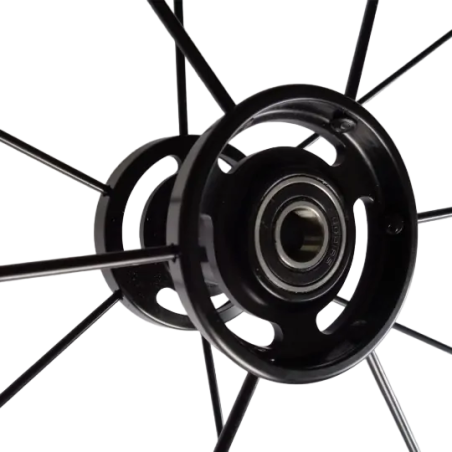 Roue complète légère OMOBIC CYCLONE 12 rayons Design et kit3