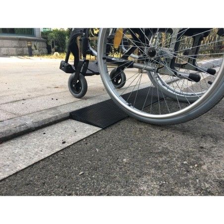 Rampe-seuil caoutchouc